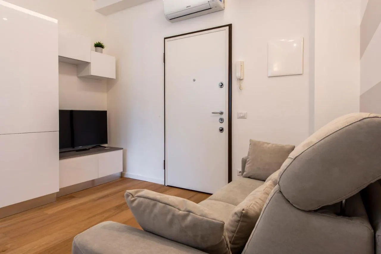 Bnbutler Friuli, 24 - Porta Romana Apartment Milan 0*,  Italy